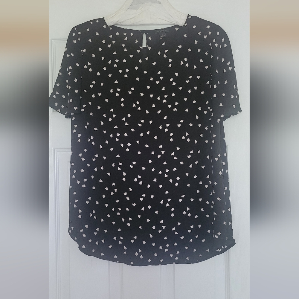 Ann taylor short sleeve top